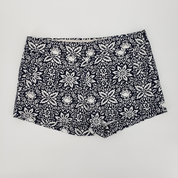j. Crew Factory Black and White Floral Printed Shorts - Picture 1 of 8